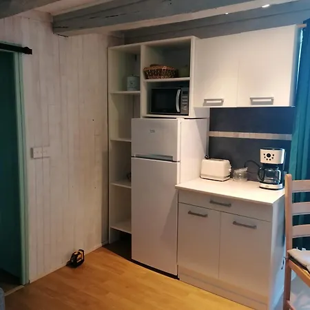 펜션 Maison Charmante A Avec Piscine Privee Sauveterre (Tarn-et-Garonne)