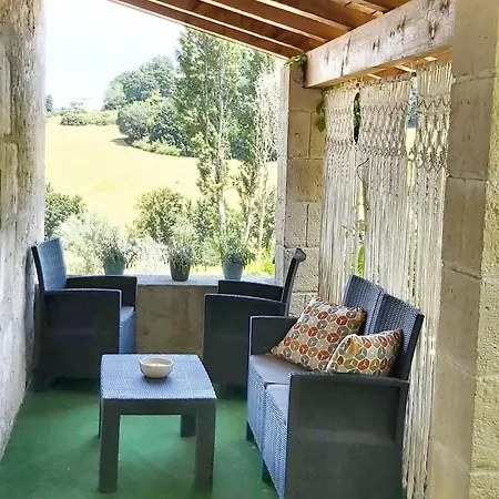 펜션 Maison Charmante A Avec Piscine Privee Sauveterre (Tarn-et-Garonne)