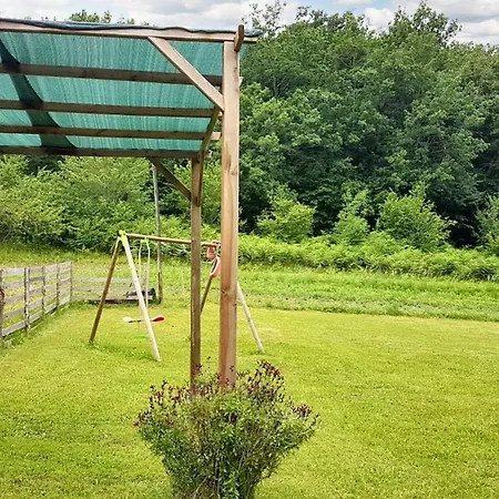 Maison Charmante à Avec Piscine Privée Hébergement de vacances Sauveterre (Tarn-et-Garonne)