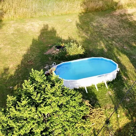 Hébergement de vacances Maison Charmante à Avec Piscine Privée