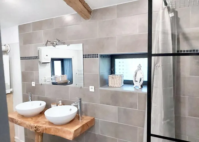 Maison Charmante A Avec Piscine Privee * Sauveterre (Tarn-et-Garonne)