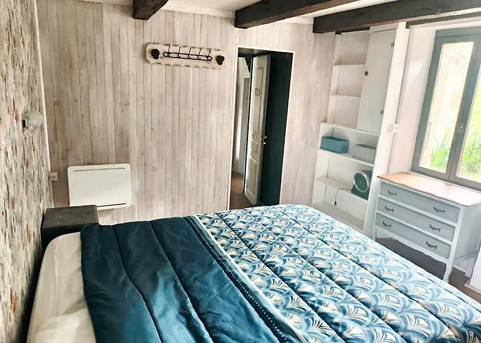 Maison Charmante A Avec Piscine Privee * Sauveterre (Tarn-et-Garonne)